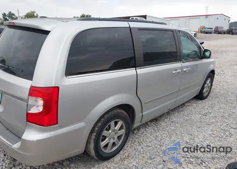 2011 Chrysler Town & Country Touring из США, поврежденный, VIN 2A4RR5DG7BR687739
